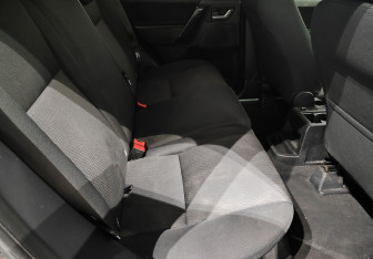 Подержанный автомобиль Land Rover Freelander 2012 года (11 фото)