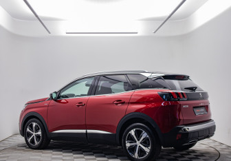 Подержанный автомобиль Peugeot 3008 2017 года (7 фото)