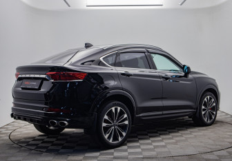 Подержанный автомобиль Geely Tugella 2022 года (5 фото)