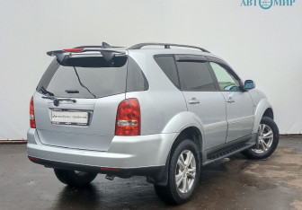 Подержанный автомобиль SsangYong Rexton 2010 года (5 фото)
