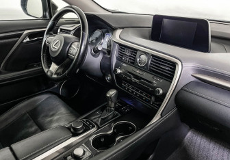 Подержанный автомобиль Lexus RX 2017 года (9 фото)