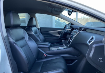 Подержанный автомобиль Nissan Murano Suv 2021 года (25 фото)