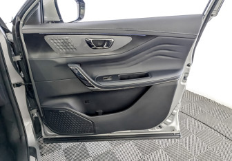 Подержанный автомобиль Exeed LX 2023 года (25 фото)