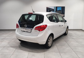 Подержанный автомобиль Opel Meriva 2012 года (5 фото)