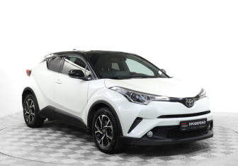 Подержанный автомобиль Toyota C-HR 2021 года (3 фото)