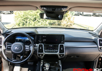 Подержанный автомобиль Kia Sorento 2021 года (10 фото)