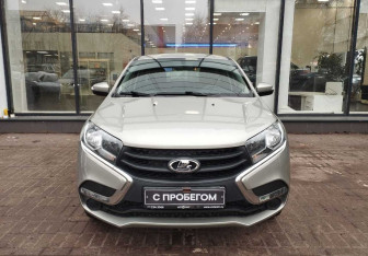 Подержанный автомобиль LADA (ВАЗ) XRAY 2017 года (2 фото)