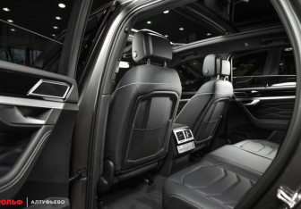 Новый Volkswagen Touareg 2025 (14 фото)