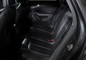 Подержанный автомобиль Audi A6 Sedan 2014 года (10 фото)
