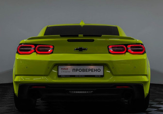 Подержанный автомобиль Chevrolet Camaro Coupe 2019 года (26 фото)