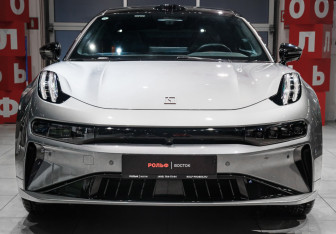 Подержанный автомобиль Zeekr 001 2024 года (2 фото)