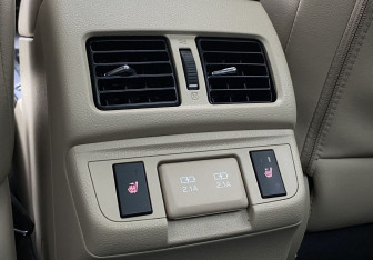 Подержанный автомобиль Subaru Legacy Sedan 2019 года (27 фото)