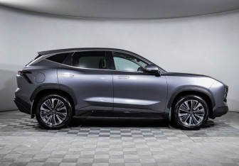 Подержанный автомобиль Jetour Dashing 2023 года (4 фото)