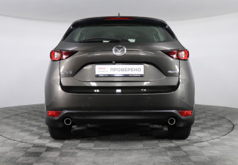 Подержанный автомобиль Mazda CX-5 2021 года (6 фото)
