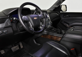 Подержанный автомобиль Chevrolet Tahoe 2017 года (10 фото)