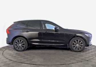 Подержанный автомобиль Volvo XC60 2020 года (4 фото)