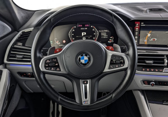 Подержанный автомобиль BMW X6 M 2021 года (22 фото)