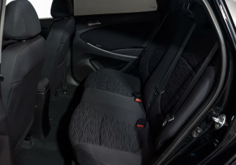 Подержанный автомобиль Hyundai Solaris Sedan 2015 года (10 фото)