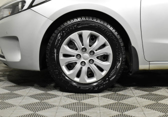 Подержанный автомобиль Kia Cerato Sedan 2018 года (7 фото)