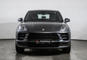 Подержанный автомобиль Porsche Macan 2019 года (2 фото)
