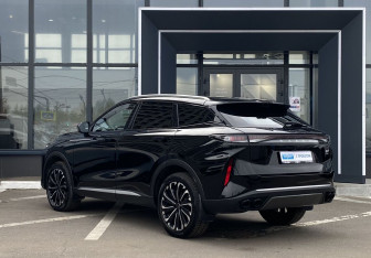 Подержанный автомобиль Exeed RX 2023 года (7 фото)
