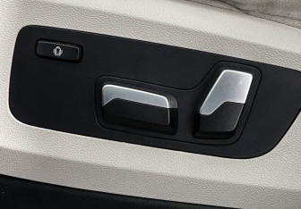 Подержанный автомобиль BMW X5 2020 года (16 фото)