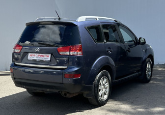 Подержанный автомобиль Citroen C-Crosser 2009 года (5 фото)
