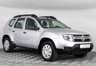Подержанный автомобиль Renault Duster 2016 года (3 фото)