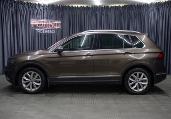Подержанный автомобиль Volkswagen Tiguan 2017 года (8 фото)