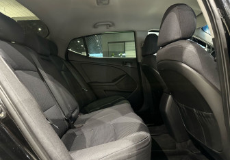 Подержанный автомобиль Kia Optima Sedan 2015 года (11 фото)
