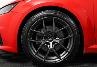 Подержанный автомобиль Audi TT Coupe 2015 года (30 фото)