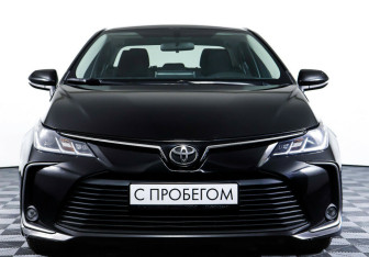 Подержанный автомобиль Toyota Corolla Sedan 2021 года (2 фото)