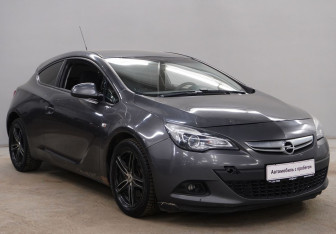 Подержанный автомобиль Opel Astra Hatchback 2012 года (3 фото)