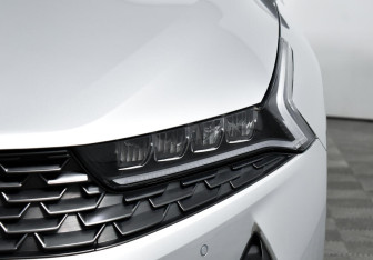 Подержанный автомобиль Kia K5 2020 года (7 фото)