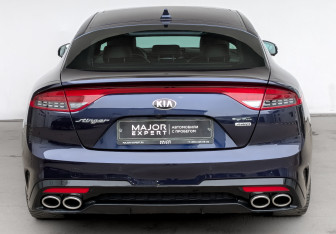 Подержанный автомобиль Kia Stinger 2021 года (6 фото)