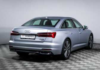 Подержанный автомобиль Audi A6 Sedan 2018 года (5 фото)