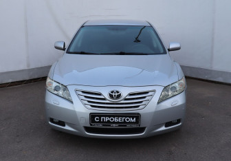 Подержанный автомобиль Toyota Camry Sedan 2008 года (2 фото)