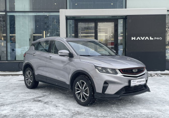 Подержанный автомобиль Geely Coolray 2022 года (3 фото)