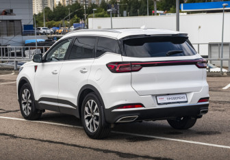 Подержанный автомобиль Chery Tiggo 7 Pro Max 2023 года (7 фото)