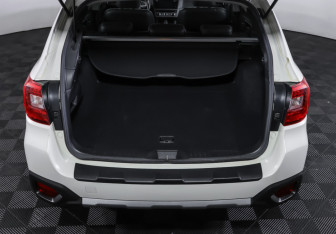 Подержанный автомобиль Subaru Outback Wagon 2015 года (10 фото)