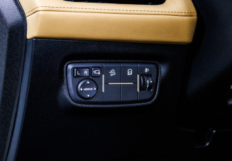 Подержанный автомобиль Changan Hunter Plus 2024 года (17 фото)