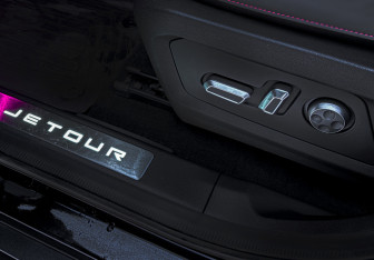 Подержанный автомобиль Jetour T2 2024 года (23 фото)