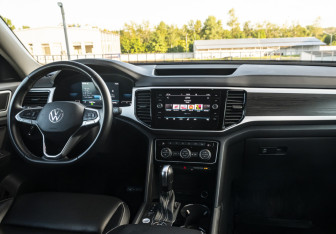 Подержанный автомобиль Volkswagen Teramont 2021 года (12 фото)