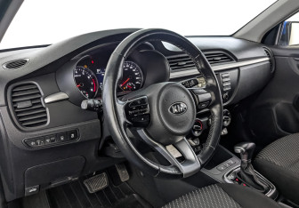 Подержанный автомобиль Kia Rio Hatchback 2020 года (14 фото)