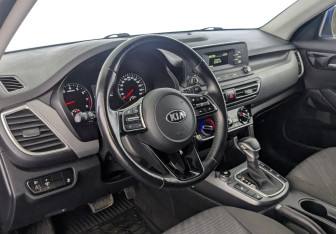 Подержанный автомобиль Kia Seltos 2021 года (15 фото)