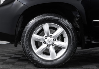 Подержанный автомобиль Lexus GX 2010 года (29 фото)