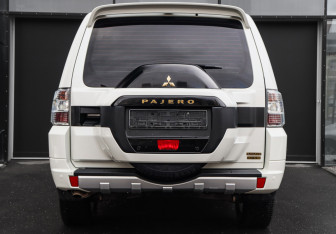 Подержанный автомобиль Mitsubishi Pajero 2019 года (5 фото)