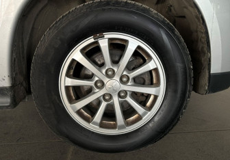 Подержанный автомобиль Mitsubishi ASX 2013 года (20 фото)