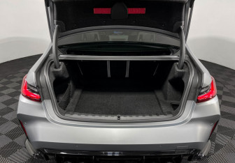 Подержанный автомобиль BMW M3 Sedan 2025 года (9 фото)