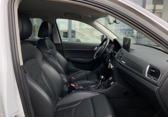 Подержанный автомобиль Audi Q3 2014 года (21 фото)